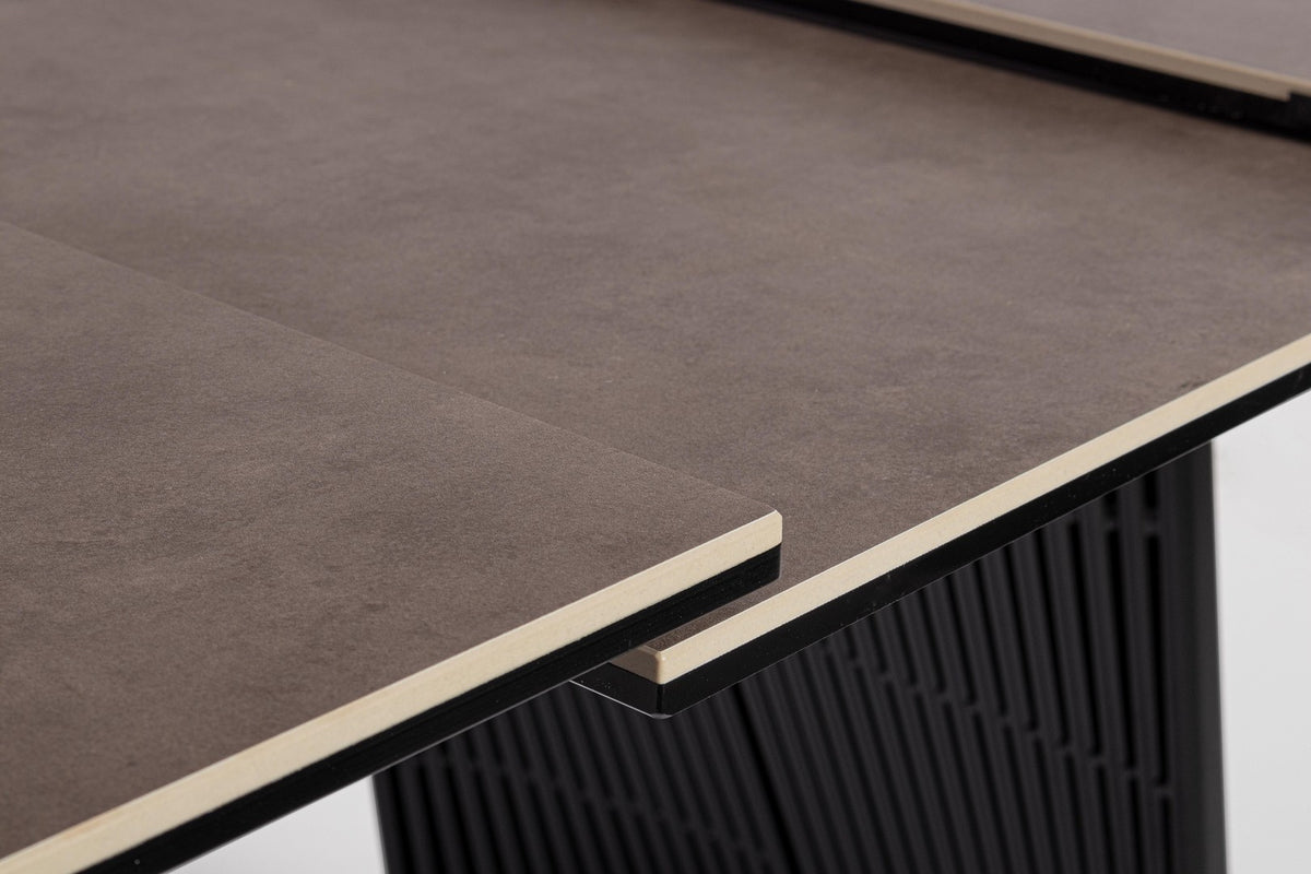 Tavolo allungabile in ceramica con gambe in acciaio 180-220x90 cm