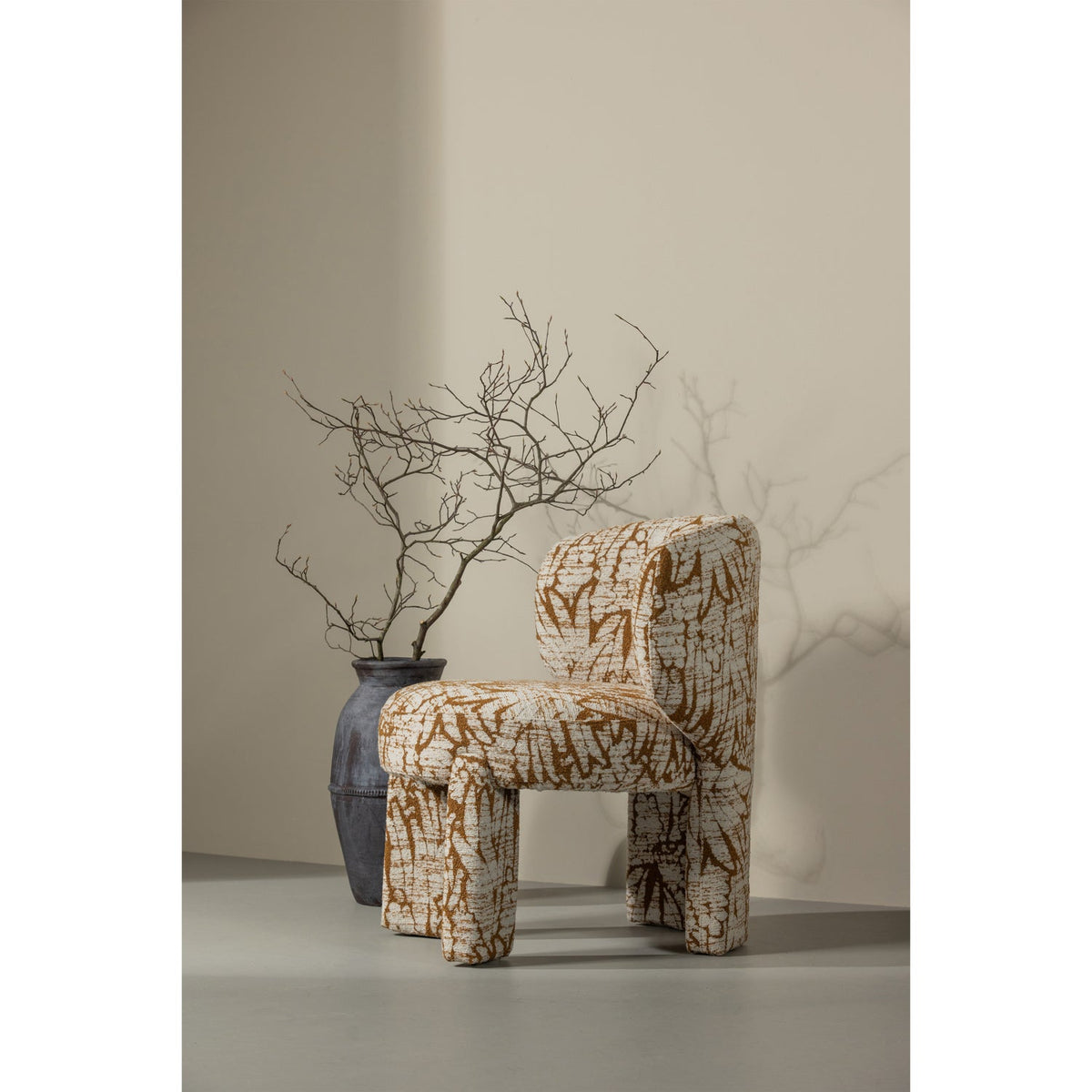Poltrona upke con design naturale/marrone