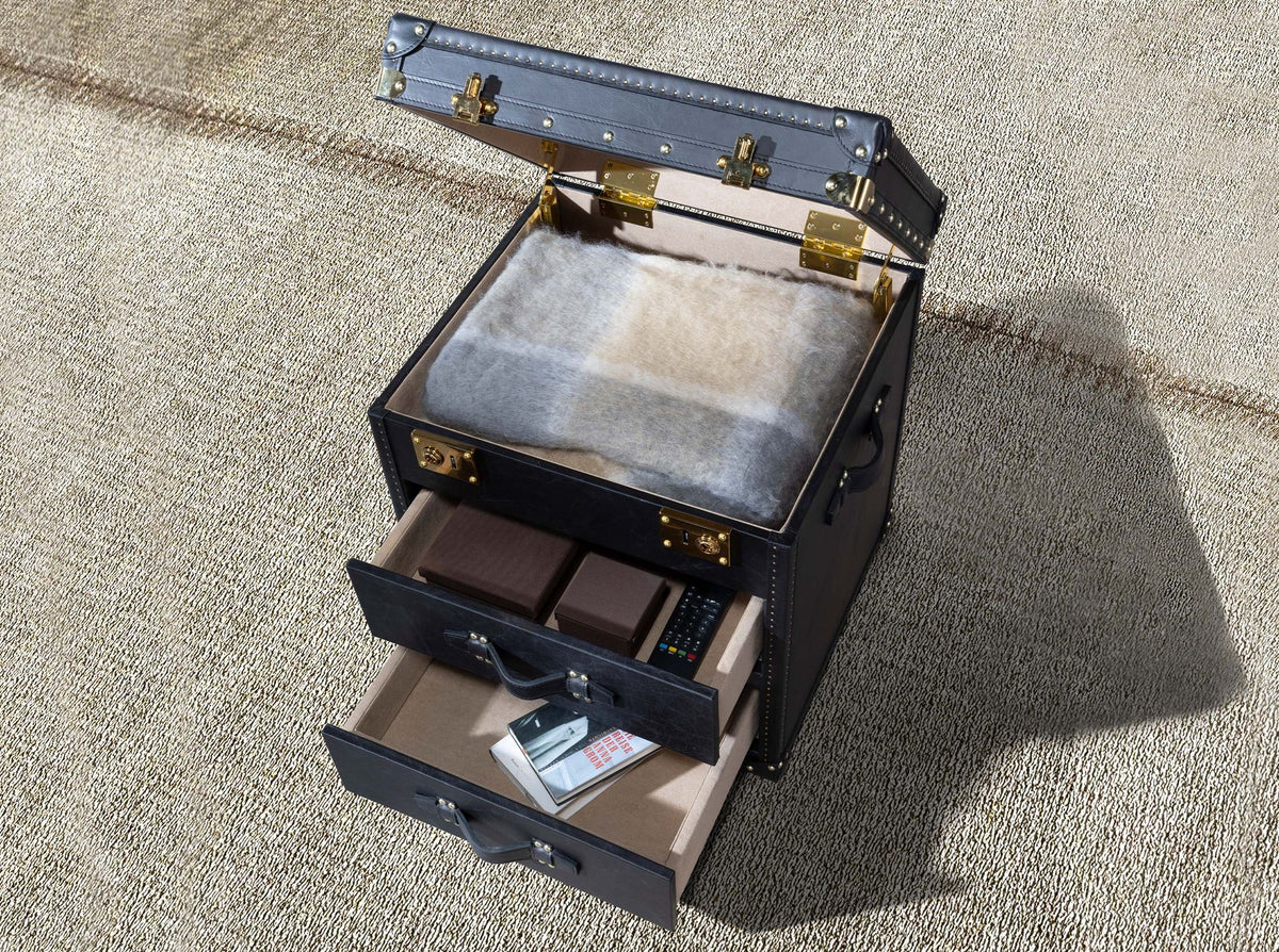 Baule in pelle nera