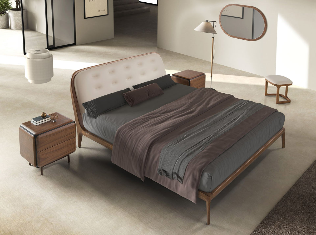 Letto in similpelle color sabbia