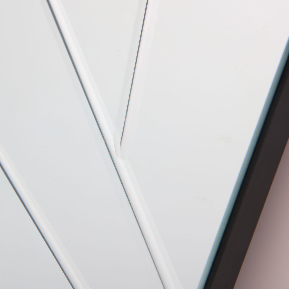 MR0015_dett2_1440x1440