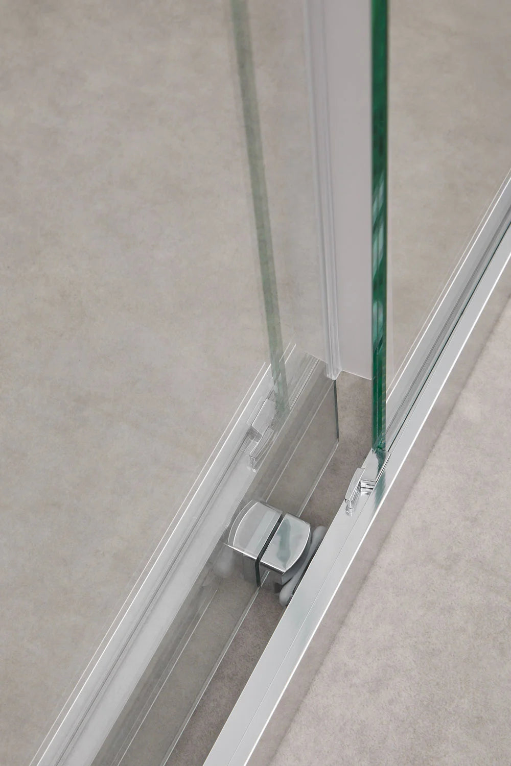 Dover - Mampara doccia con accesso frontale e porta scorrevole soft closing, vetro temperato 6 mm e alluminio