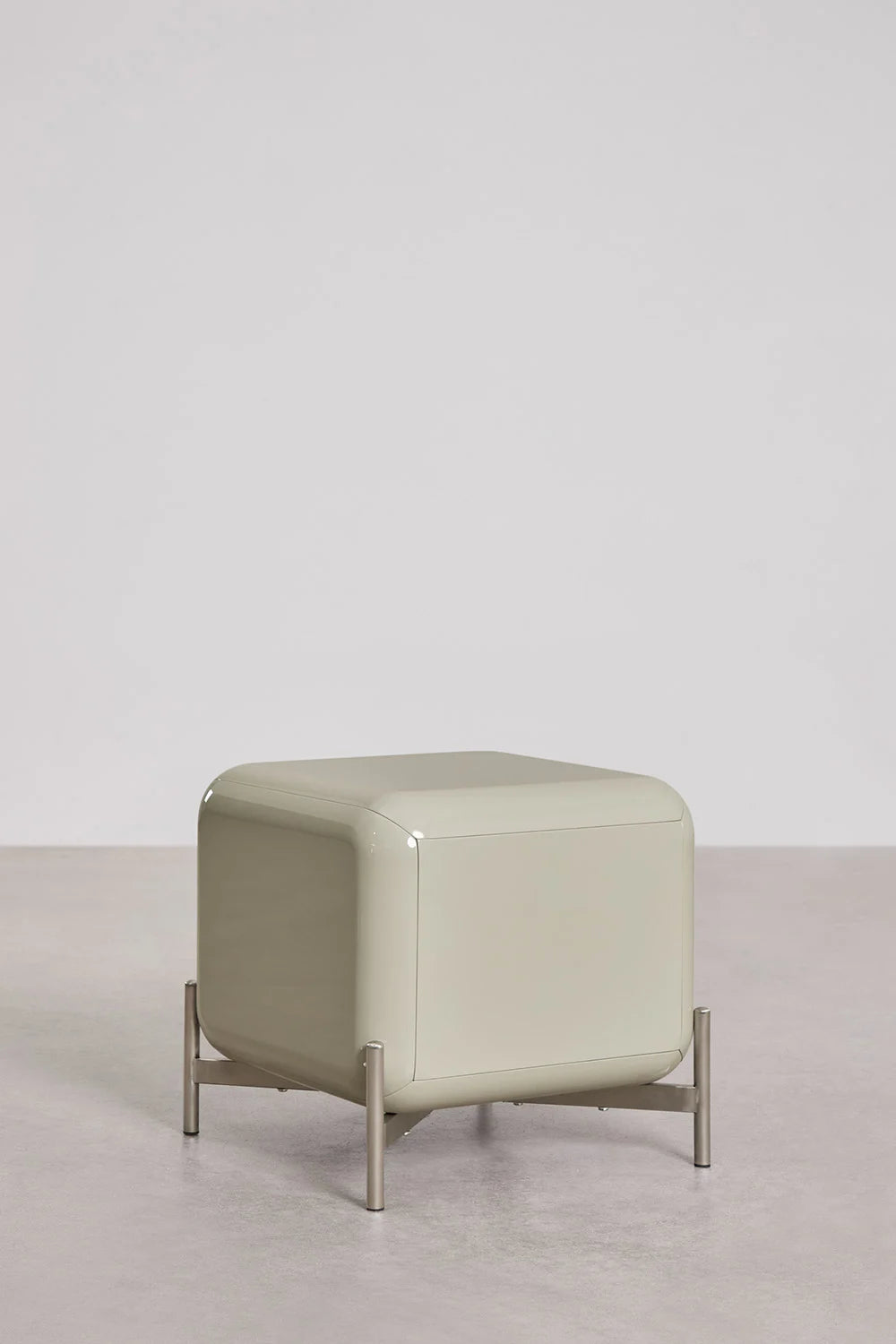Alazne - Comodino 45x45 cm in MDF