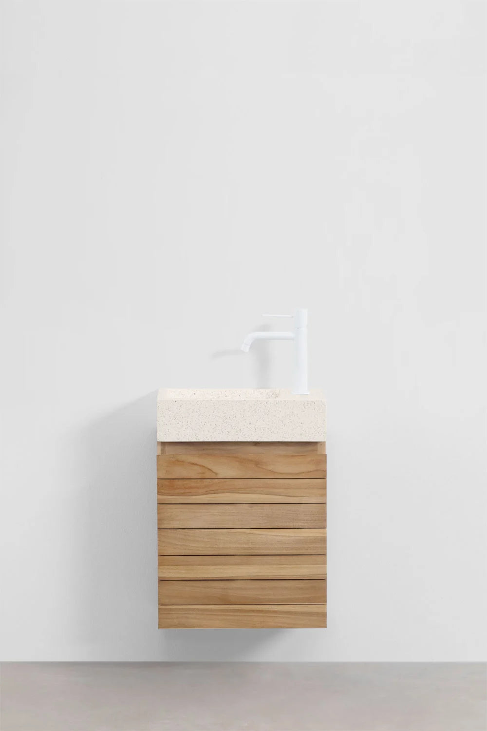 Set Arredo Bagno in Legno Teak con Lavabo Integrato in Cemento Napier