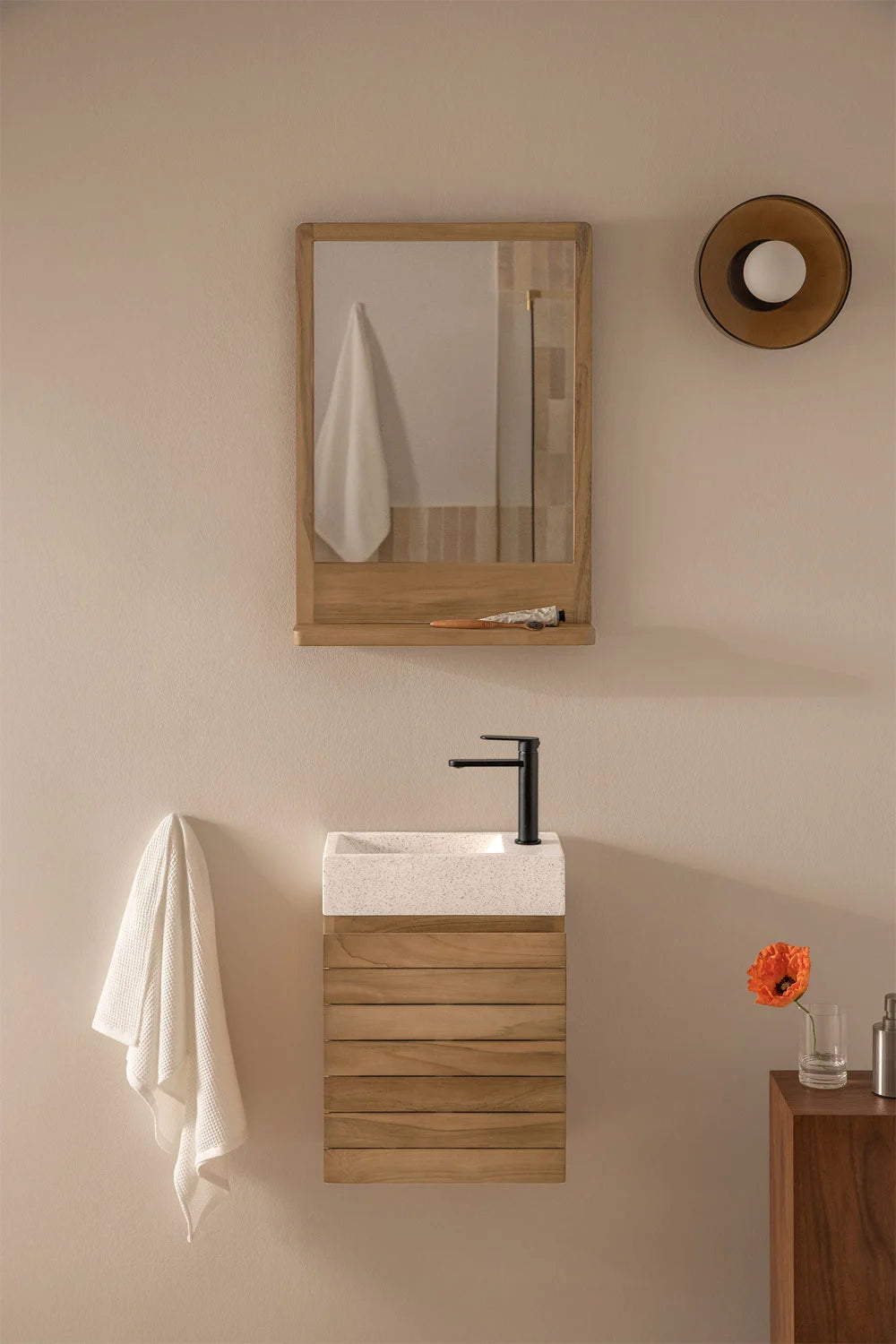Set Arredo Bagno in Legno Teak con Lavabo Integrato in Cemento Napier