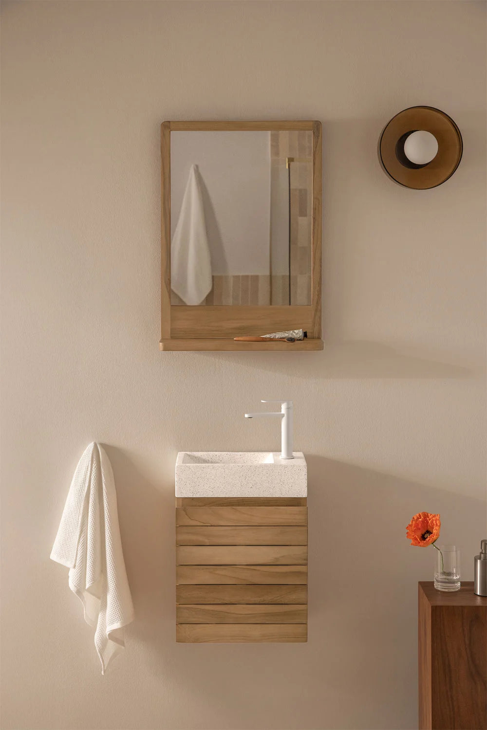 Set Arredo Bagno in Legno Teak con Lavabo Integrato in Cemento Napier