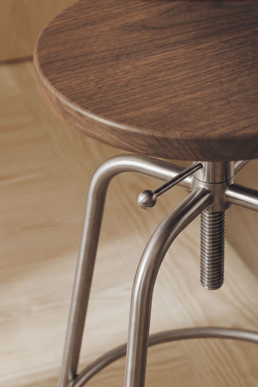 Bangalore - Sgabello alto regolabile in acciaio inox e legno (Set di 2)