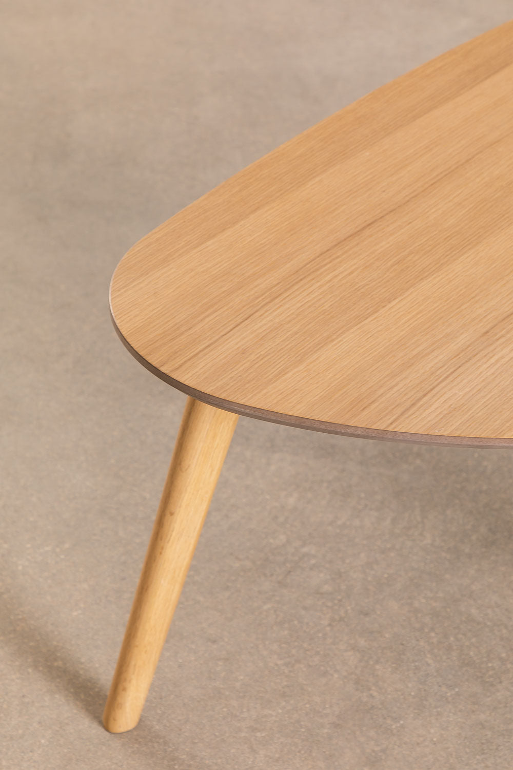 Yavik - Tavolino in MDF e legno di rovere